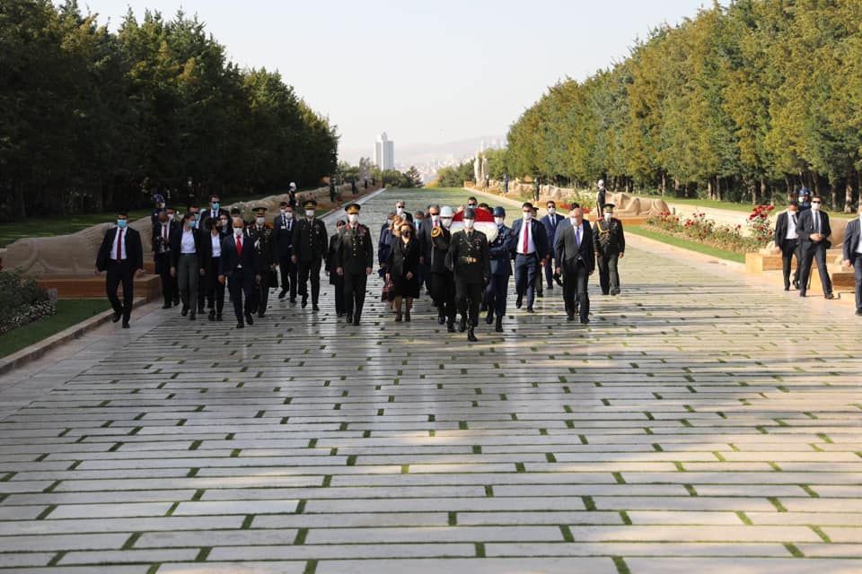 KKTC Cumhurbaşkanlığı - Cumhurbaşkanı Ersin Tatar, Anıtkabir’i ziyaret etti: